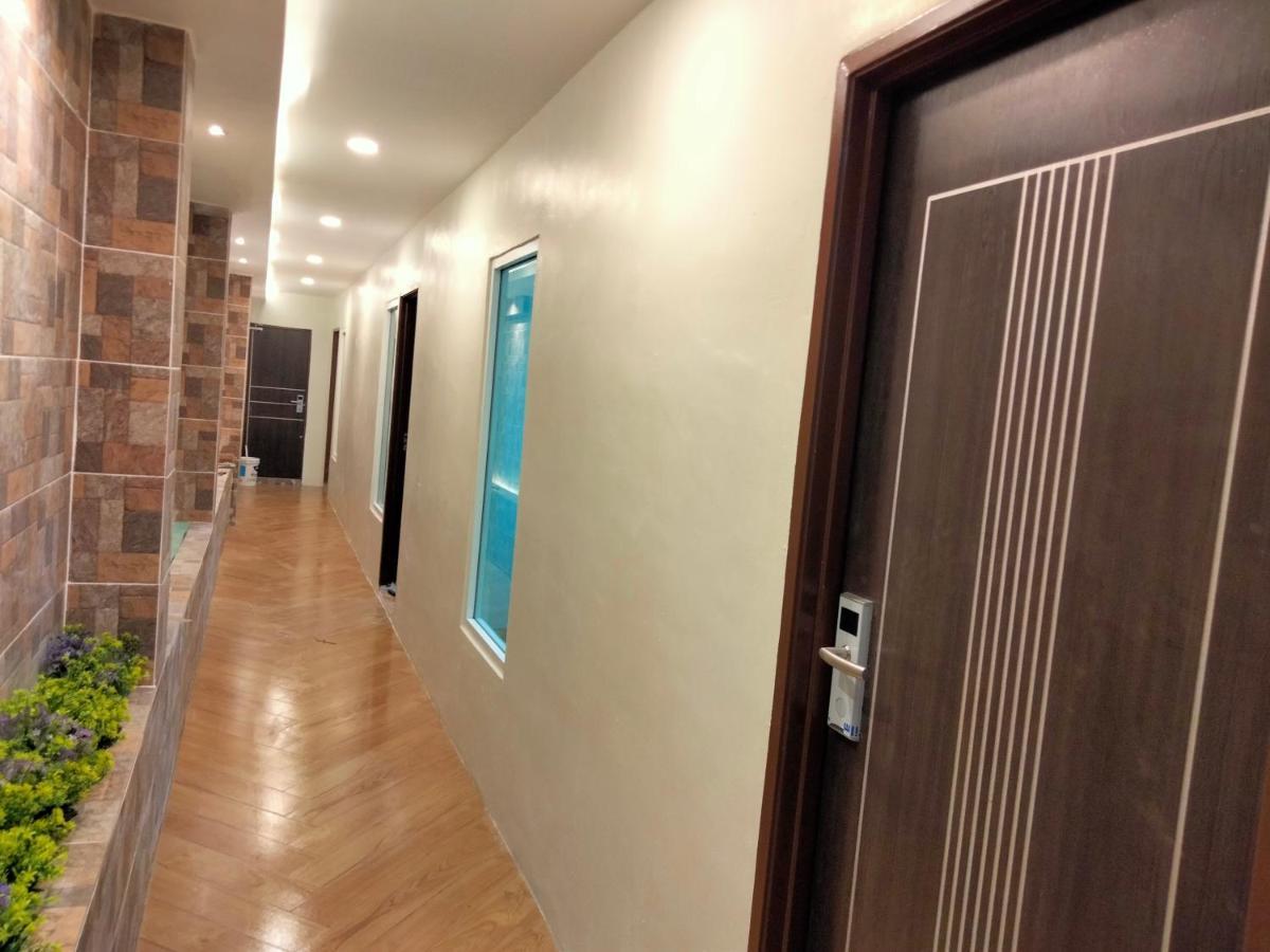 Pine Hotel Batu Gajah Ngoại thất bức ảnh